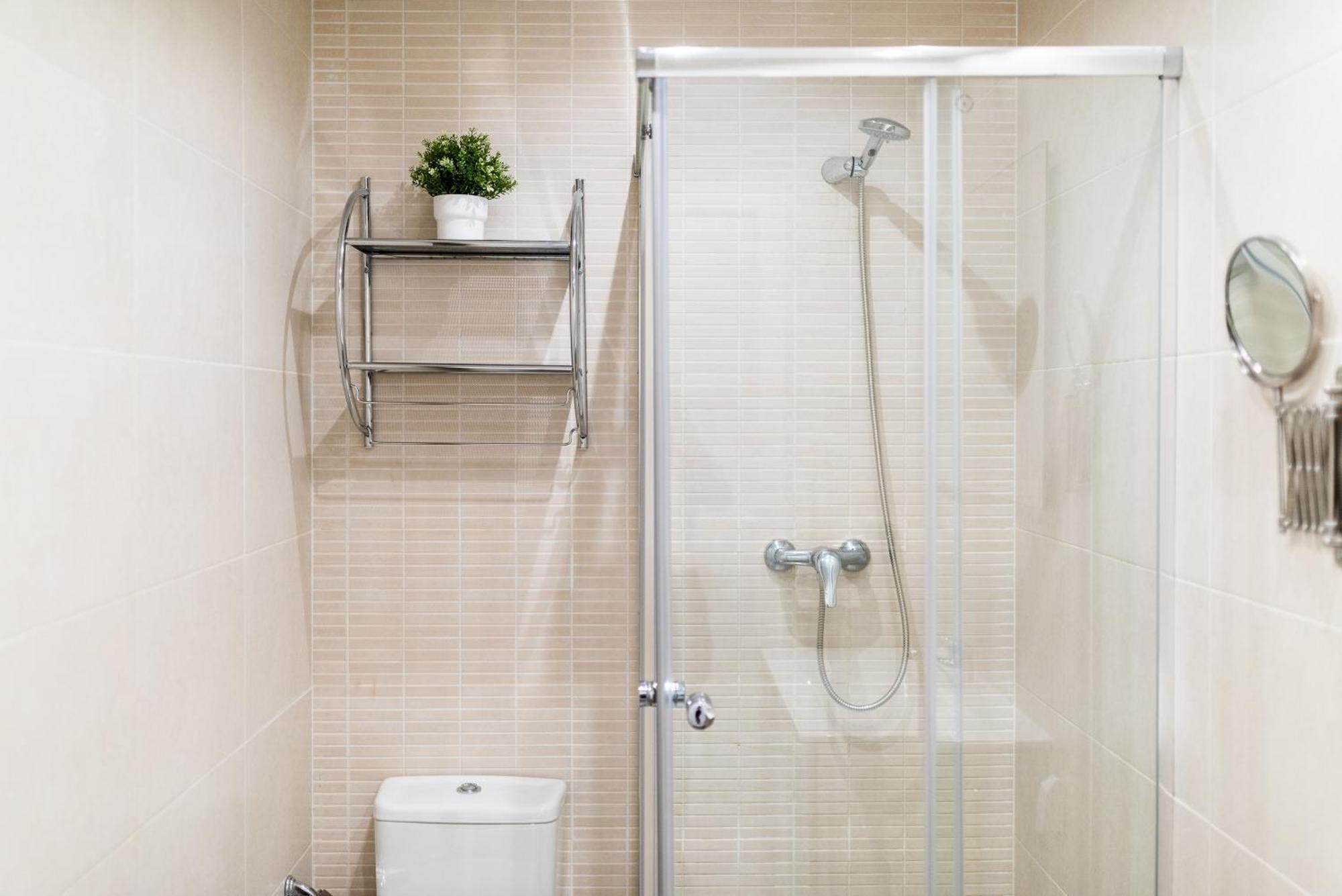 Wekey Homes Granada, Elvira Suites Centro Экстерьер фото
