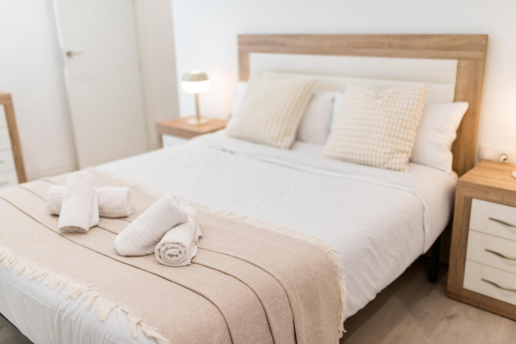 Wekey Homes Granada, Elvira Suites Centro Экстерьер фото