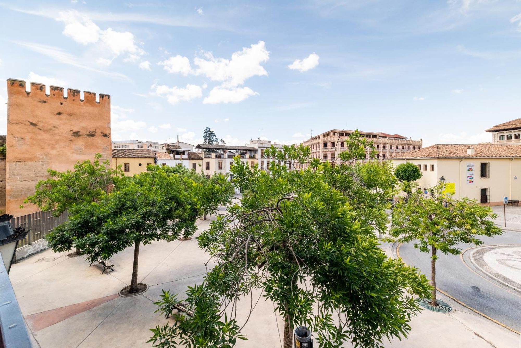 Wekey Homes Granada, Elvira Suites Centro Экстерьер фото