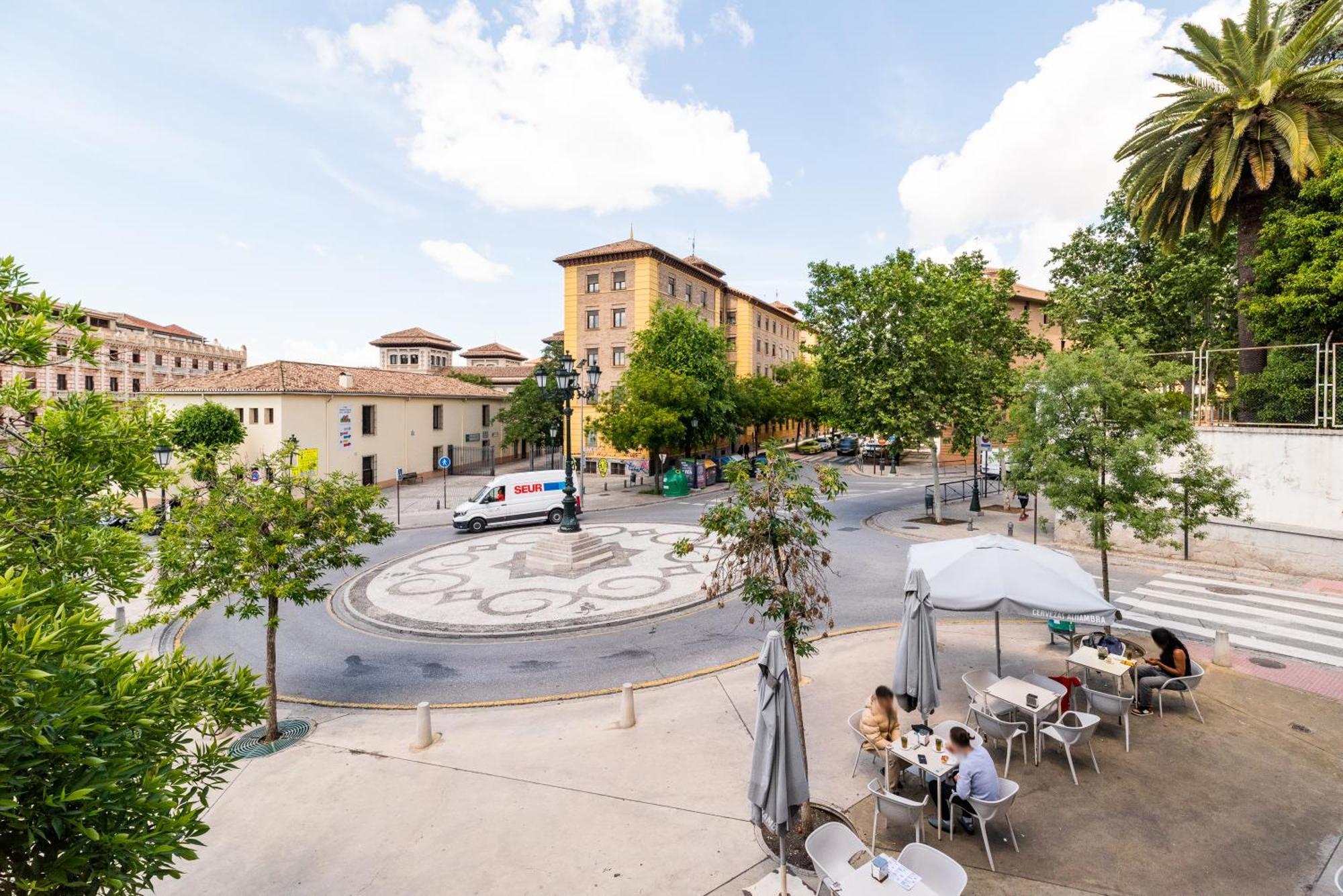 Wekey Homes Granada, Elvira Suites Centro Экстерьер фото